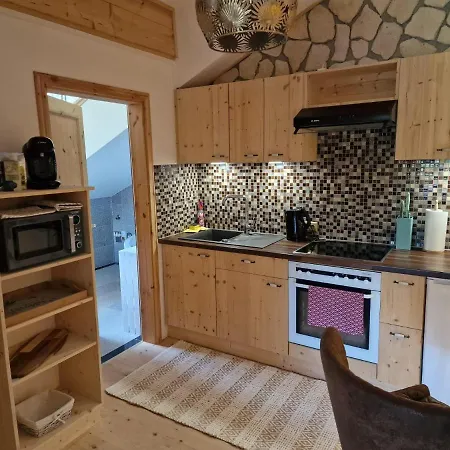 Anne's Wohlfuehlplatzl 아파트 *