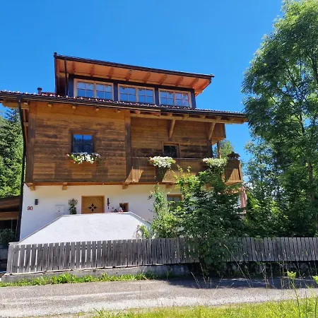 Anne's Wohlfuehlplatzl Apartmán *